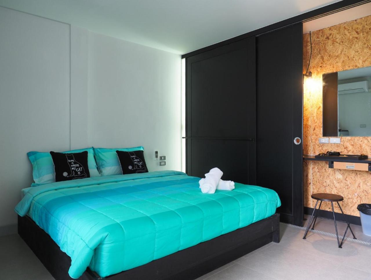 Hotel Beam House Patong Esterno foto