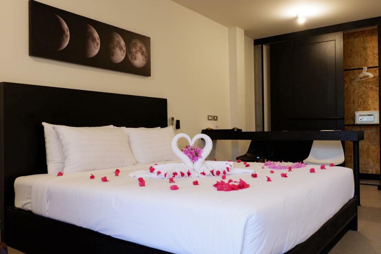 Hotel Beam House Patong Esterno foto