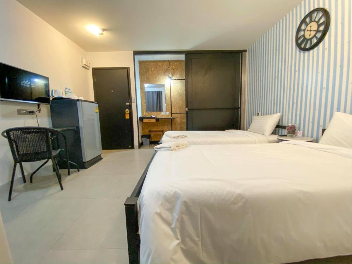Hotel Beam House Patong Esterno foto