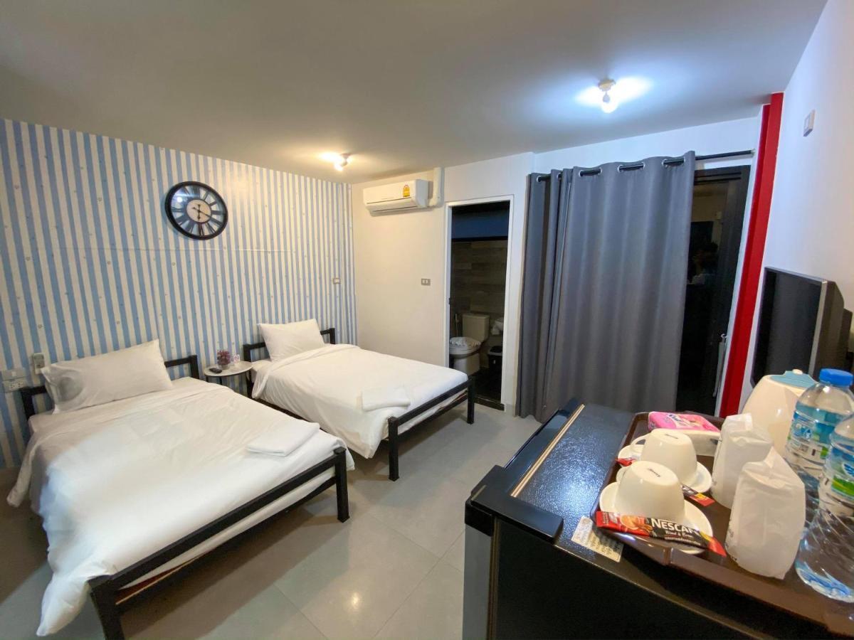 Hotel Beam House Patong Esterno foto