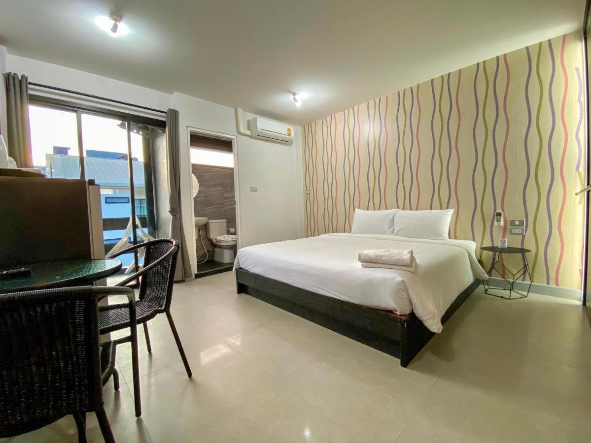 Hotel Beam House Patong Esterno foto
